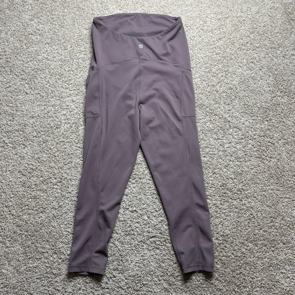 Senita Athletics Maternity Cropped Leggings - Picture 2 of 4